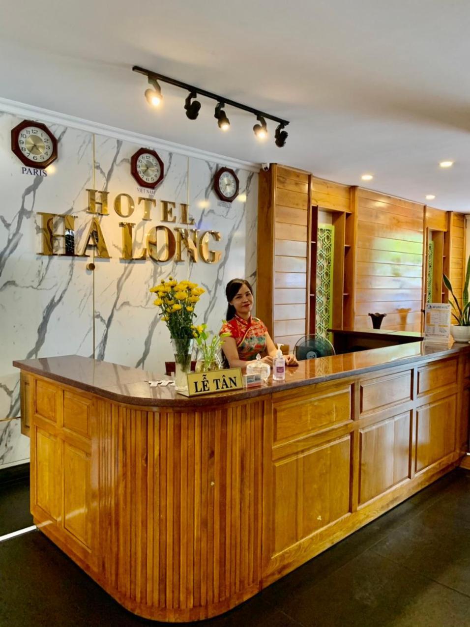 Ha Long Hotel ホーチミン市 エクステリア 写真