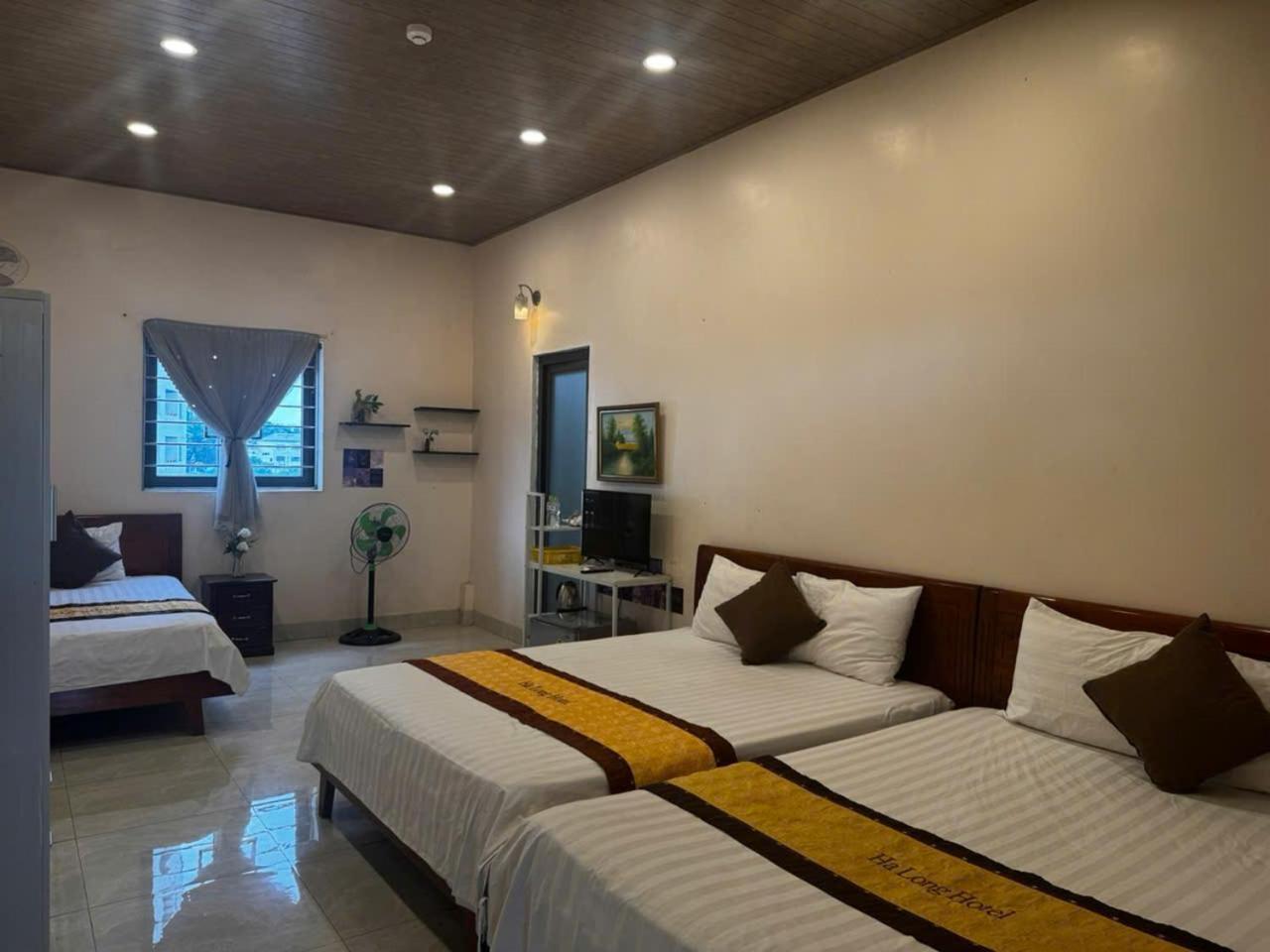 Ha Long Hotel ホーチミン市 エクステリア 写真