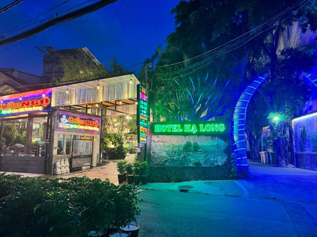 Ha Long Hotel ホーチミン市 エクステリア 写真